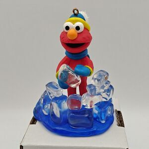 ​Carlton Cards Sesame Street Elmo Loves Snow Christmas Tree Ornament 2004 In Box